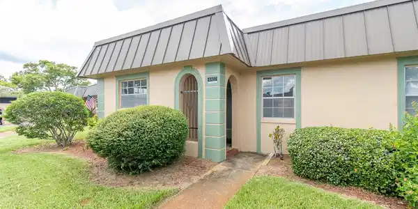 4407 SUMMERSUN DRIVE