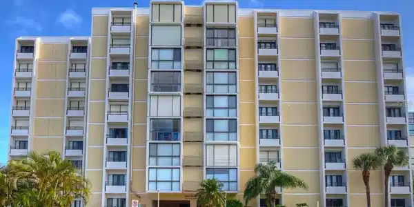 830 S GULFVIEW BOULEVARD