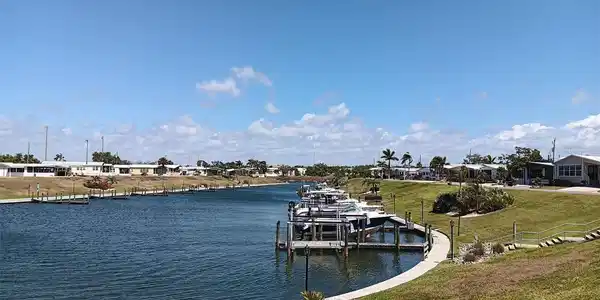 803 S WATERWAY
