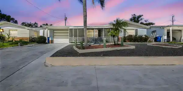 3349 CLYDESDALE DRIVE