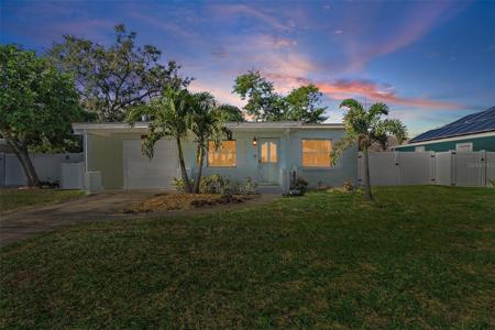 1326 74TH STREET N