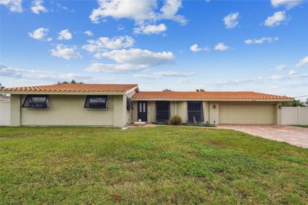 4923 PALMETTO POINT DRIVE