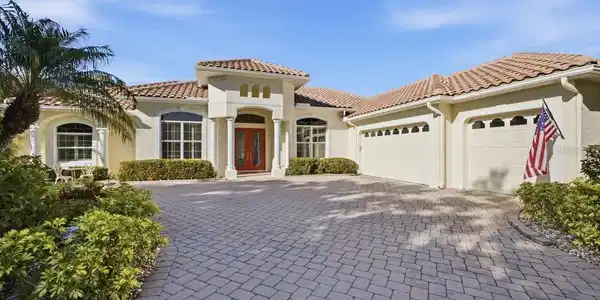 2309 LITTLE COUNTRY ROAD