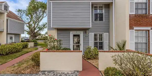 744 CADIZ ROAD