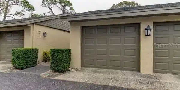 3163 LANDMARK DRIVE