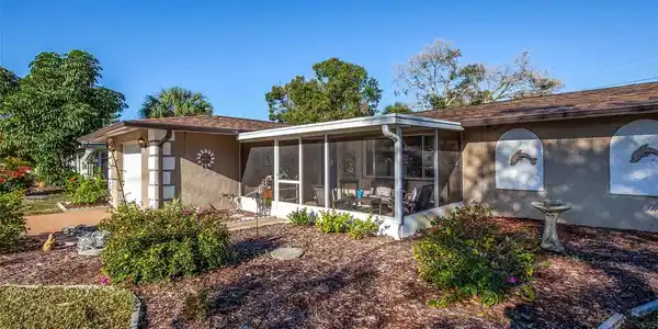 280 W SEMINOLE DRIVE