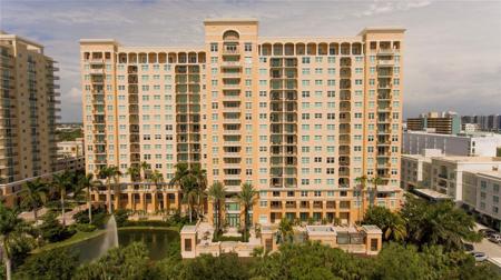 750 N TAMIAMI TRAIL