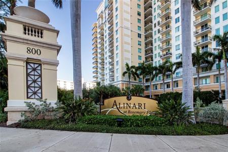 800 N TAMIAMI TRAIL