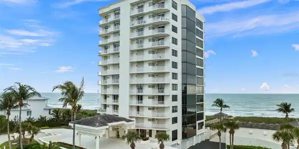 4400 N HIGHWAY A1A