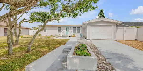 4443 DORIS DRIVE