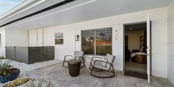 439 CAUSEWAY BOULEVARD