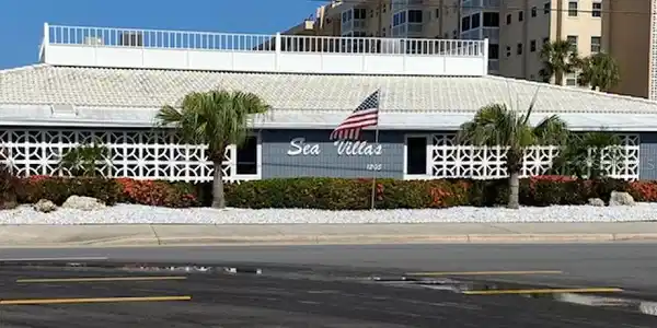1205 TARPON CENTER DRIVE