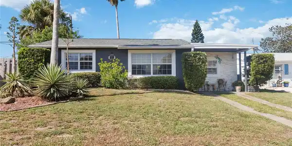 32 SEASIDE DRIVE