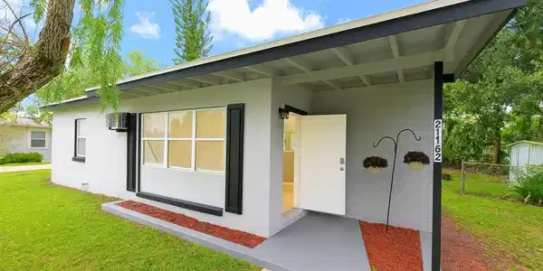 21162 MEEHAN AVENUE