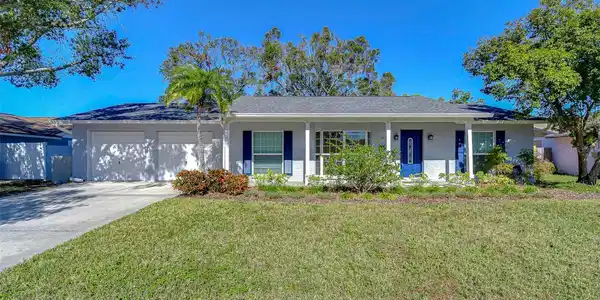 8511 WOODALL COURT