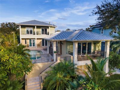 310 SUNSET DRIVE S