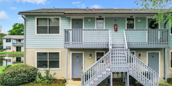 700 W POPE ROAD