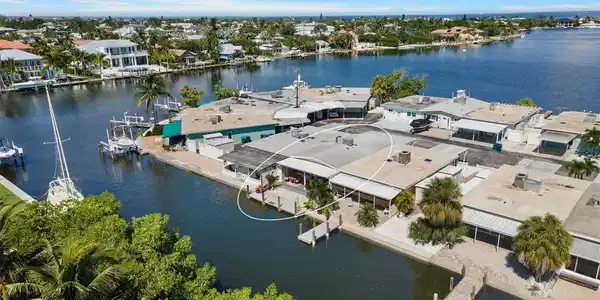 26 SEASIDE COURT