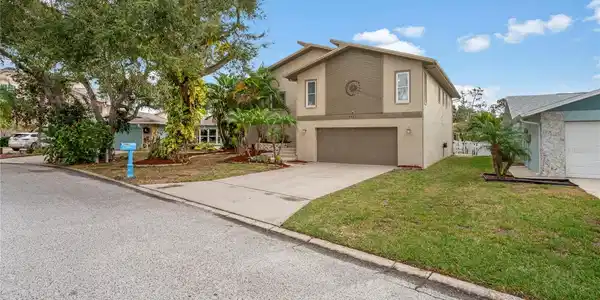 5448 LEAHY LANE
