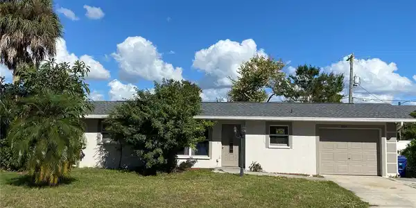 2121 GENTIAN ROAD
