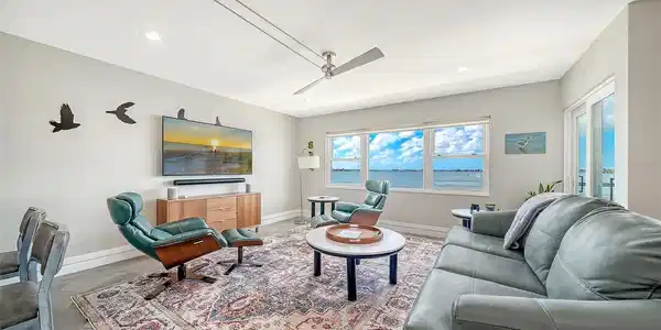 Image 4 Image 4