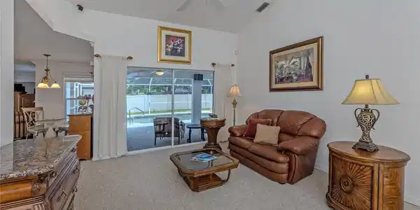 Image 4 Image 4