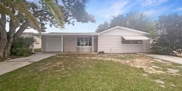 3025 LLOYD DRIVE