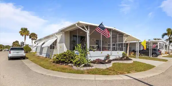 741 IRIS DRIVE