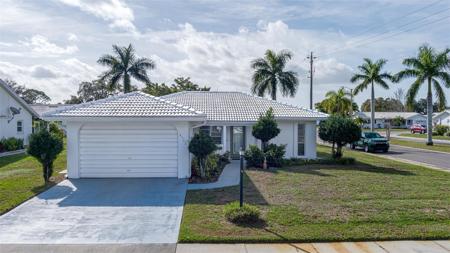 4302 TEAKWOOD CIRCLE