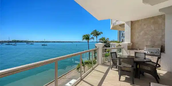464 GOLDEN GATE POINT