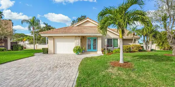 193 INLETS BOULEVARD