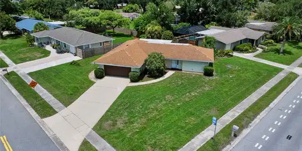2711 GULF GATE DRIVE