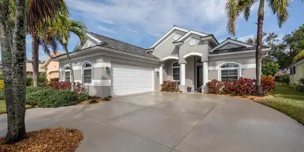 4921 BELLA TERRA DRIVE