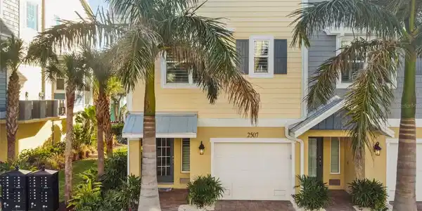 2507 CORAL COURT