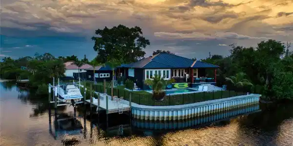 3001 BANYAN WAY