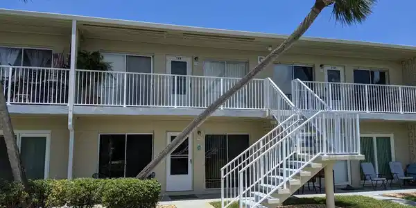 335 N Causeway