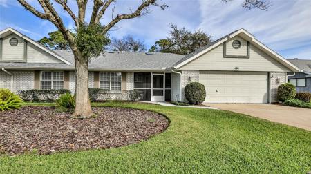 101 LAKE FAIRGREEN CIRCLE