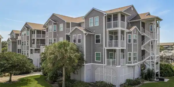 5722 BISCAYNE COURT