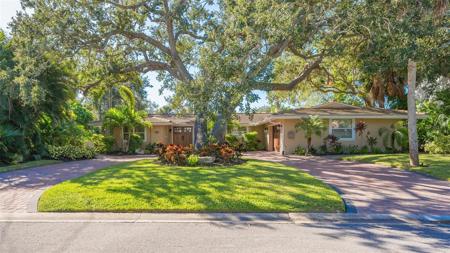 638 WATERSIDE WAY