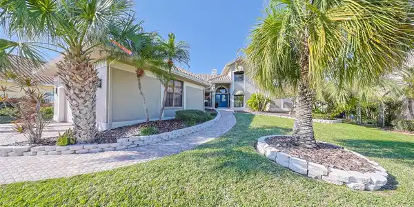 911 CAPRICCIO LANE
