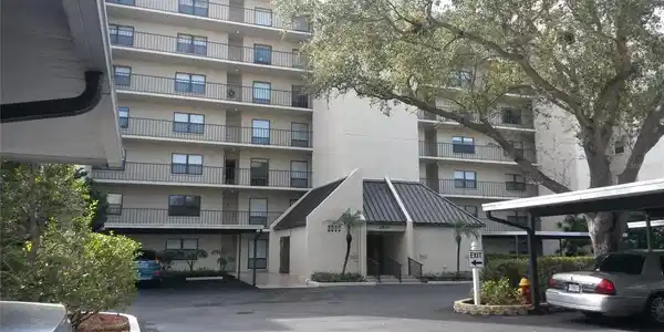 2900 COVE CAY DRIVE
