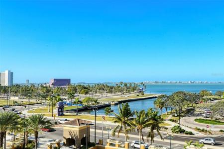 1064 N TAMIAMI TRAIL