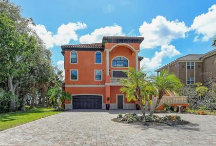 2412 BAY DRIVE