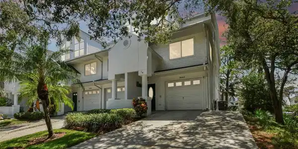 9885 INDIAN KEY TRAIL