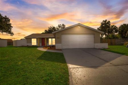 401 BUTTONWOOD COURT