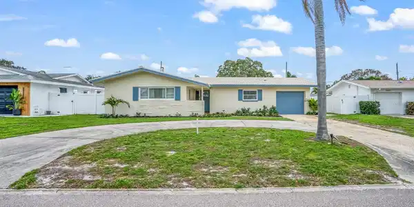 13958 ANTIGUA DRIVE