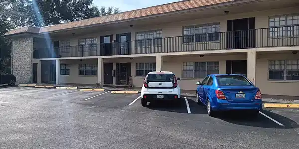 1320 MORELAND DRIVE