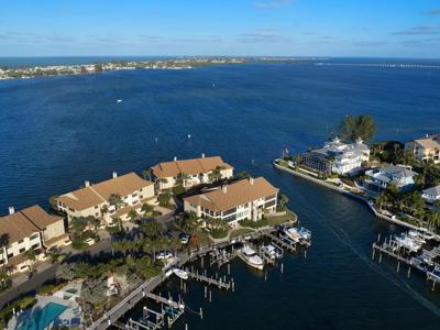 4102 MARINA COURT