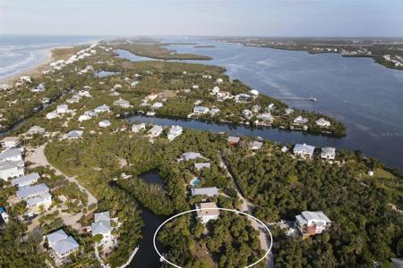 21 BAYSHORE CIRCLE