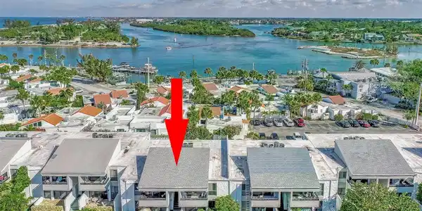 1555 TARPON CENTER DRIVE